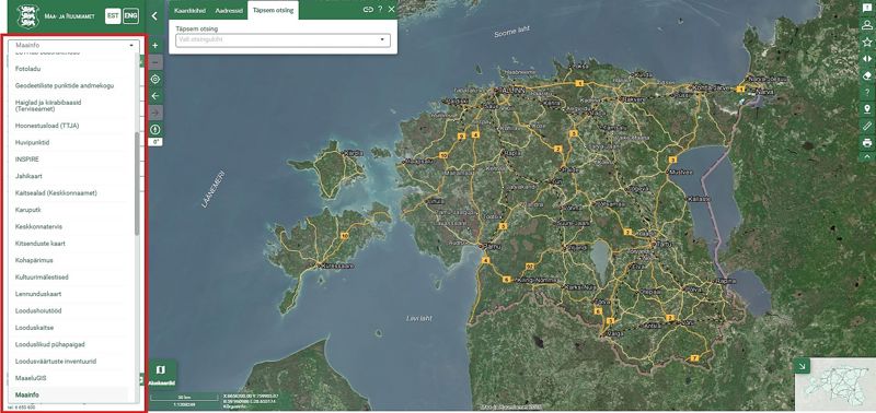 Kuvatõmmis Maa- ja Ruumiameti X-GIS keskkonnast. Vasakul on näha valik kaardirakendusi, mida seal kasutada saab (näiteks fotoladu, jahikaart, kaitsealad, kohapärimus, kultuurimälestised)
